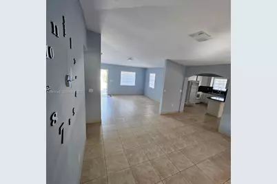 8330 SW 96th Pl, Miami, FL 33173 - Photo 4