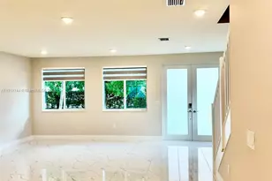 10410 NW 67th St, Doral, FL 33178 - Photo 6