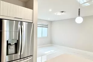 10410 NW 67th St, Doral, FL 33178 - Photo 4