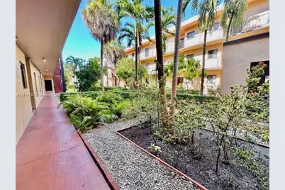 10851 SW 2nd St #K106, Sweetwater, FL 33174 - Photo 4