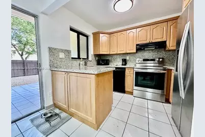 10851 SW 2nd St #K106, Sweetwater, FL 33174 - Photo 2