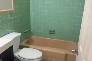 2345 NW 28th St, Oakland Park, FL 33311 - Photo 14