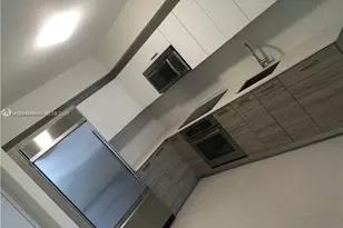 1300 Brickell Bay Dr, Miami, FL 33131 - Photo 6