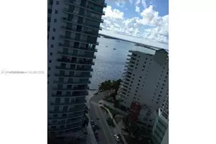 1300 Brickell Bay Dr, Miami, FL 33131 - Photo 14