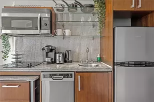 1060 Ocean Dr, Miami Beach, FL 33139 - Photo 8