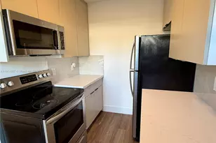 115 NW 118th St, Miami, FL 33168 - Photo 10