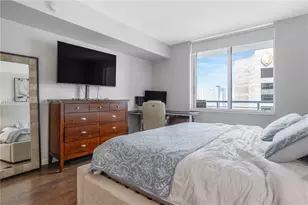 335 S Biscayne Blvd, Miami, FL 33131 - Photo 12