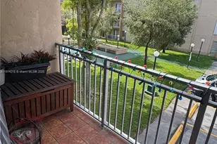 4713 NW 7th St, Miami, FL 33126 - Photo 12