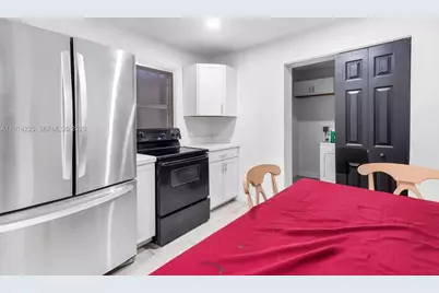 1213 NW 6th Ct, Fort Lauderdale, FL 33311 - Photo 6