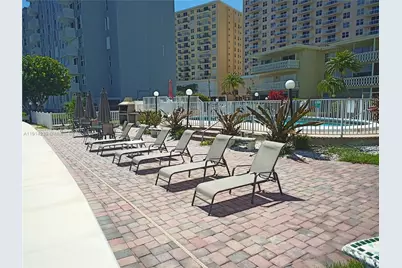 450 Golden Isles Dr #2B, Hallandale Beach, FL 33009 - Photo 28