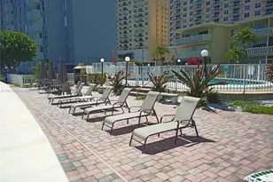 450 Golden Isles Dr, Hallandale Beach, FL 33009 - Photo 28