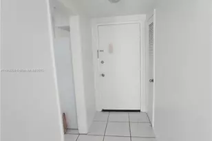 450 Golden Isles Dr, Hallandale Beach, FL 33009 - Photo 14