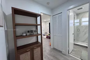 5593 NW 102nd Pl, Doral, FL 33178 - Photo 14