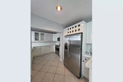 2970 SW 17th St, Miami, FL 33145 - Photo 10