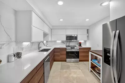 3611 Oaks Clubhouse Dr #202, Pompano Beach, FL 33069 - Photo 12