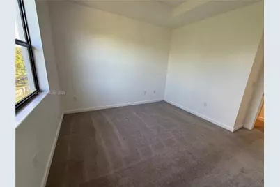 685 NE 208th Ter #685, Miami, FL 33179 - Photo 14