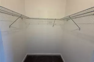 685 NE 208th Terrace, Miami, FL 33179 - Photo 16