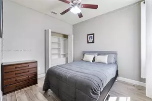 10450 Wellington Parc Dr, Wellington, FL 33449 - Photo 16