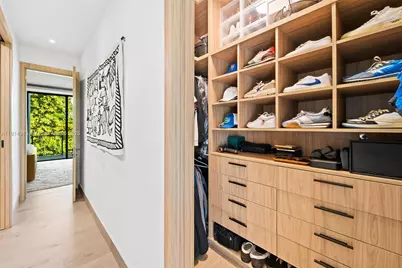 8625 NE 10th Ave, Miami, FL 33138 - Photo 24