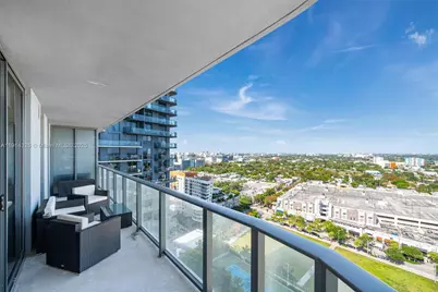 121 NE 34th St #2109, Miami, FL 33137 - Photo 8