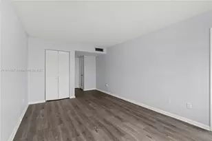 1300 NE 191st St, Miami, FL 33179 - Photo 14