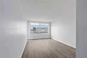 1300 NE 191st St, Miami, FL 33179 - Photo 12