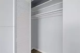 1300 NE 191st St, Miami, FL 33179 - Photo 10