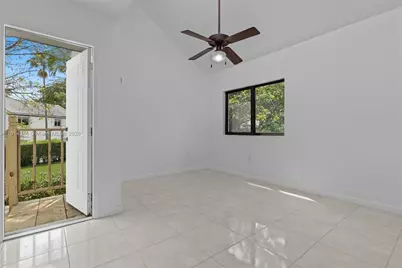 20215 W Oak Haven Cir, Miami, FL 33179 - Photo 74