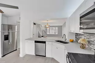 10167 SW 77th Ct, Miami, FL 33156 - Photo 8