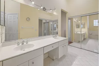 9518 NW 47th Ter, Doral, FL 33178 - Photo 24