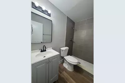 7810 SW 10th St, North Lauderdale, FL 33068 - Photo 16