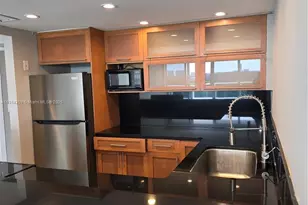 100 Bayview Dr, Sunny Isles Beach, FL 33160 - Photo 6