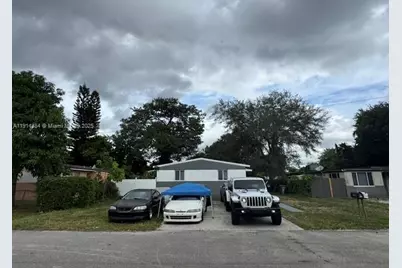 6351 Hayes St, Hollywood, FL 33024 - Photo 1