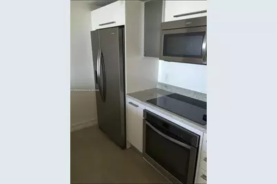 185 SW 7th St #2505, Miami, FL 33130 - Photo 2