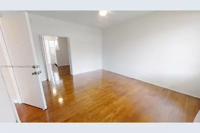 639 12th St #3, Miami Beach, FL 33139 - Photo 12