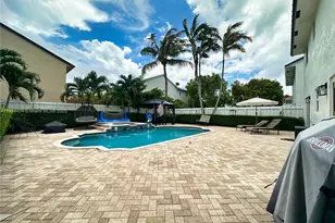 10620 SW 67th St, Miami, FL 33173 - Photo 32