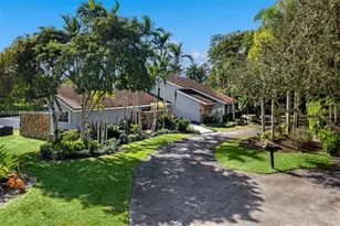 10645 SW 89th Ct, Miami, FL 33176 - Photo 36