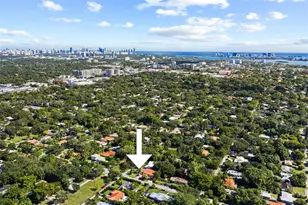 700 NE 118th St, Biscayne Park, FL 33161 - Photo 36
