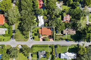 700 NE 118th St, Biscayne Park, FL 33161 - Photo 2