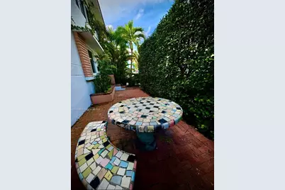 630 79th St #B, Miami Beach, FL 33141 - Photo 4