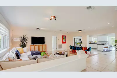 9573 SW 57th St, Miami, FL 33173 - Photo 4
