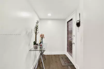 1100 SW 130th Ave #112H, Pembroke Pines, FL 33027 - Photo 2