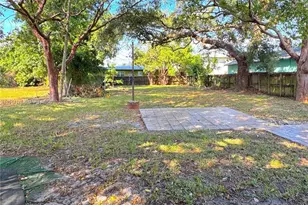 2225 Taylor St, Hollywood, FL 33020 - Photo 6