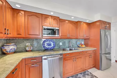 936 Intracoastal Dr #21A, Fort Lauderdale, FL 33304 - Photo 14
