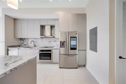 1030 15th St #306, Miami Beach, FL 33139 - Photo 14