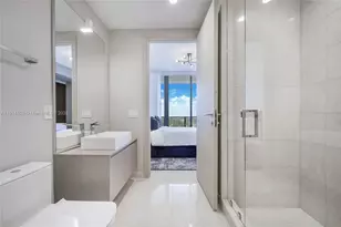 1000 Brickell Plaza, Miami, FL 33131 - Photo 16