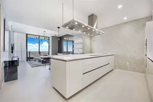 1000 Brickell Plaza, Miami, FL 33131 - Photo 4
