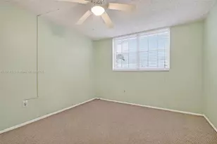 4291 W 10th Ct, Hialeah, FL 33012 - Photo 42