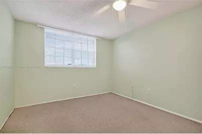 4291 W 10th Ct, Hialeah, FL 33012 - Photo 44