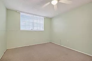 4291 W 10th Ct, Hialeah, FL 33012 - Photo 44